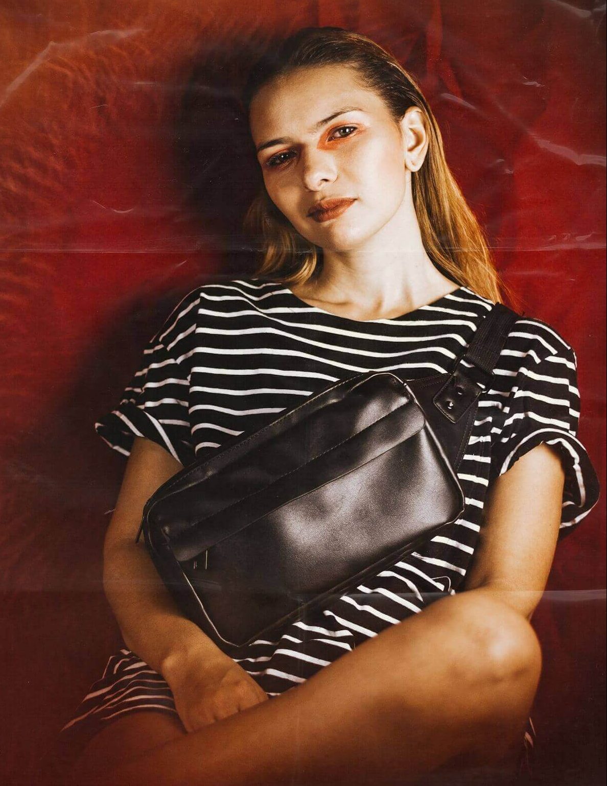 How to Wear a sling backpack Complete Beginners' Guide 2020